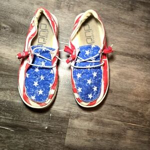 Hey Dude Wendy Patriotic Star Spangled Women’s Shoes Size 5‎ White Blue USA